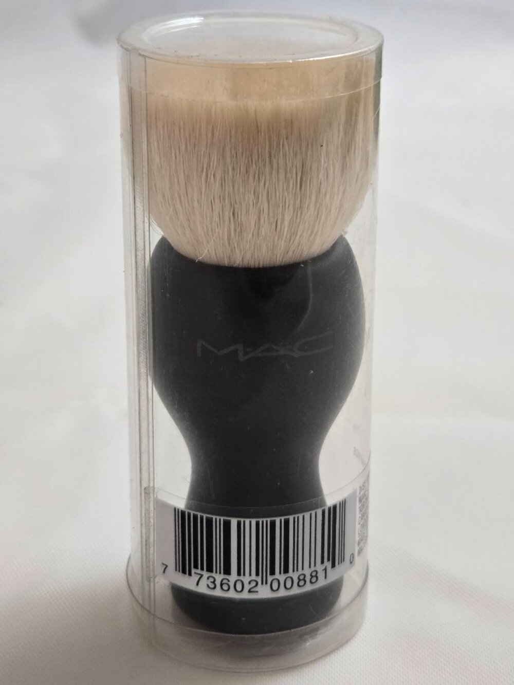 MAC 180 Buffer Kabuki Brush - Vintage. Natural Hair, RARE - SHIPS TODAY